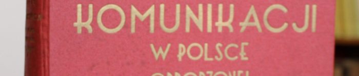 Oryginalna oprawa czerwone płótno, tłoczone napisy na licu, wyd. 1939.